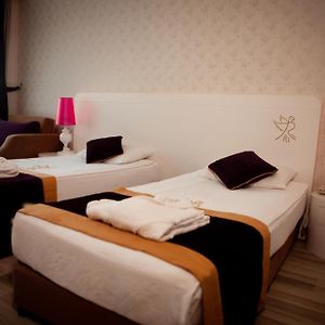Standard Zimmer mit Kingsize-Bett